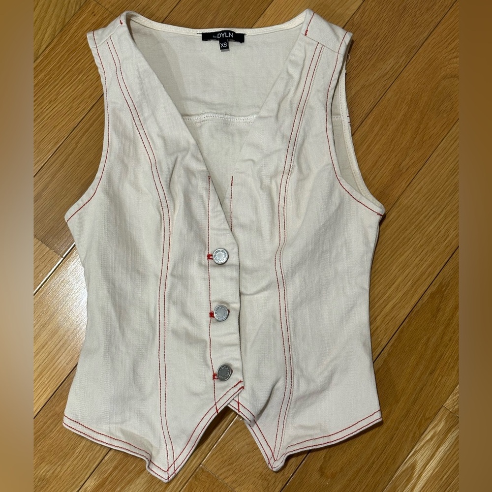 DPLIN Cream Sleeveless Button-Down Shirt